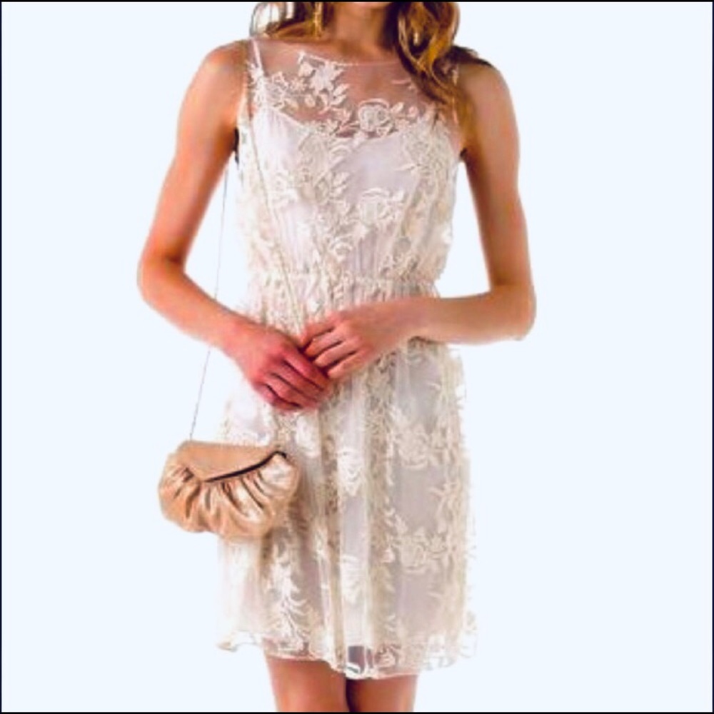Alice + Olivia Ivory Silk and Lace Dress S